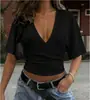 2025 Novo Top Cropped Curto de Manga Curta com Decote em V Estilo Europeu e Americano para Mulheres, Cor Sólida, Caimento Ajustado, Valoriza a Silhueta, Estilo Hot Girl