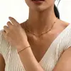 Collar de Cadena de Serpiente con Perlas Doradas Simple Versátil Estilo Europeo y Americano para Mujer, Cadena Corta para Clavícula de Diseño de Nicho de Lujo Ligero