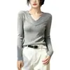 Elegante suéter fino de punto con cuello en V, de manga larga, ropa de mujer para principios de otoño, nuevo en 2026, ajuste ceñido, top fino de punto adelgazante