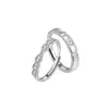 Anel de casal um par de anéis masculinos e femininos simples moda temperamento coreano anel de zircônia coroa anel de diamante de simulação aberto para casamento
