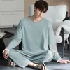 Pijama de algodón puro para hombre para otoño e invierno, nuevo estilo 2026, talla grande, corte holgado, casual, simple y se puede usar como ropa exterior, conjunto de ropa de estar para hombre
