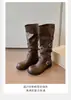 Botas de motociclista anchas de pantorrilla, estilo caballero, plisadas, desgastadas, de tubo alto, con suela gruesa, hebilla de cinturón y punta redonda, para mujer