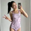 2026 Novo Maiô de Competição Peça Única Rosa Puro com Estampa de Borboleta para Mulheres, Decote Baixo Estilo Conservador Estudantil
