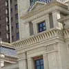 Processamento e Personalização de Componentes GRC, Designs de Paredes Exteriores de Cimento GRC, Arquitetura de Vilas Estilo Europeu, Colunas Romanas Esculpidas e Capitéis de Portas