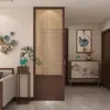 Novo Divisor de Tela de Madeira Maciça Estilo Chinês para Sala de Estar Hall de Entrada Decoração de Bloqueio Entrada Tecelagem de Bambu Tecelagem de Rattan Prateleira Oca de Armazenamento