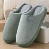 Pantuflas de algodón de felpa gruesa con suela gruesa para invierno para parejas en interiores, pantuflas peludas cálidas y cómodas para el hogar antideslizantes