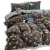 Recomendación de artículo popular~Funda de cama acolchada de terciopelo de leche cálido de alta gramaje grado A con pompón juego de cuatro piezas caricatura linda