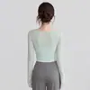 Top deportivo de yoga para otoño e invierno, de manga larga ajustado con almohadillas en el pecho, adecuado para correr, entrenamiento y fitness