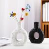 Vaso Geométrico de Cerâmica Criativo Simples Nórdico com Formato Especial Preto e Branco Minimalista Estilo Menina Pastoral Decoração de Casa para Homestay