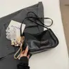 Bolso Bandolera Retro de Gama Alta de Nicho para Mujer Nuevo Estilo 2024 Bolso Almohada Pequeño Versátil Bolso Cuadrado Pequeño para el Uso Diario