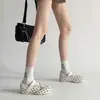Zapatos Mary Jane de tiras con lunares para mujer, moda nicho primavera/verano 2026, con aumento de altura interno, hebilla de una tira, zapatos de corte bajo de una sola pieza