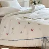 Estilo delicado~60 fios 100% algodão com enchimento de 10% de proteína de seda, quente para primavera e outono, fresco para o verão e espessado para aquecimento extra no inverno