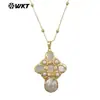 WT-JN297 estilo court retro colgante con incrustaciones de perla turquesa collar chapado en oro de 18 quilates accesorios para ropa de alta gama