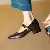 2025 Novos Sapatos Femininos de Primavera e Outono Tira de Viagem Salto Médio Grosso Sapatos de Salto Único Sapatos Mary Jane Tamanho 32-43 Desejo Sapatos de Comércio Exterior