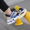 Sapatos Infantis 2026 Outono/Inverno Novo Estilo para Crianças de Tamanho Médio e Grande Tênis Esportivo Infantil Superfície de Couro Fivela Rotativa Casual Tênis Casual para Corrida