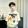 Roupa de Verão para Meninos 2026: Camiseta Nova Estilosa e Tendência de Manga Curta e Calça Jeans Cropped para Meninos
