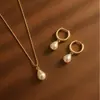 Joyería de Moda Europea y Americana Nueva Transfronteriza, Collar y Pendientes Dulces con Colgante de Perla, Conjunto de Collar Elegante y de Alta Gama