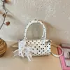 Bolsa Boston Pequena de Bolinhas Versátil Nova Moda Verão 2026 Bolsa de Mão Ombro Cruzado Bolsa Balde Redonda para Mulheres