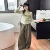 Conjunto Casual de Otoño para Niñas 2026 Nuevo Estilo Coreano Chic Cárdigan con Letras para Niños Top Pantalones de Pierna Ancha Conjunto de Dos Piezas