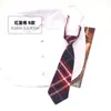 Terno com Gravata Infantil Meninos e Meninas Crianças Jardim de Infância Uniforme Escolar Primário e Secundário Xadrez Vermelho e Azul Gola Laço Flor