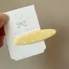 Presilha de Cabelo Maçã Vermelha para Mulheres 2026 Novo Estilo Doce Franja Lateral Presilha Fofa de Cabelo Menina Acessórios de Cabelo Presilha