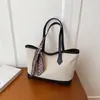 Bolso de Mano Transfronterizo de Gran Capacidad para Mujer 2025 Nuevo Estilo Textura Simple Empalme Bolso de Hombro Bolso Tote Casual para Viajes