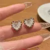 Brincos de diamante novo amor 2023 feminino agulha de prata S925 design de nicho alta qualidade moda tendência brincos atacado