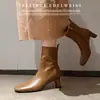 Populares Botines de Cuero Genuino con Tacón Grueso Estilo Europeo y Americano para Mujer, Nuevos para Otoño e Invierno 2025, con Hebilla Metálica, Cierre Lateral con Cremallera, Punta Redonda