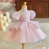 Vestido infantil transfronterizo para bebés de un año, nuevo modelo 2026, vestido de princesa para cumpleaños, tul rosa esponjoso, adecuado para anfitriona