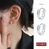 Brincos argola lisos com pino de prata 925 para mulheres, brincos vazados listrados de alta qualidade, brincos de tarraxa únicos, brincos de design de nicho para mulheres