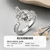 Anillo abierto anudado de diseño único hecho de aleación de cobre con circonita microincrustada, anillo de dedo índice estilo lujo ligero, admite pedidos mixtos