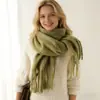 Chal de Otoño e Invierno de Alta Gama Transfronterizo con Borlas Largas, Bufanda Gruesa de Color Sólido Estilo Coreano, Longitud Extendida para Calidez