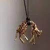 Colar Pingente Leopardo Estilo Exagerado Europeu e Americano, Requintado, Leve, Luxuoso, de Alta Qualidade, Versátil, Moderno e Personalizado Estilo Nicho