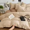Juego de cuatro piezas estilo coreano minimalista con borde de concha en color liso, hecho de tela de algodón lavado, adecuado para la habitación doble de una niña, ropa de cama para todas las estaciones