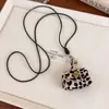 Billetera Compacta de Cuero con Estampado de Leopardo, Collar Colgante para Mujer, Cordón de Cuero, Cadena Larga para Suéter, Bolsa de Almacenamiento para Llaves, Accesorios