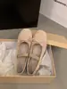 Sapatos rasos vermelhos femininos, novos sapatos Mary Jane estilo bailarina francesa para primavera/outono 2025