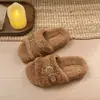 2026 Versión Coreana y Extranjera Pantuflas de Piel para Mujer Usar Pantuflas Gruesas de Algodón Punta Abierta Temporada de Otoño e Invierno Hebilla Versátil Suela Plana Modernas