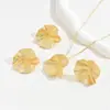 Brincos de Pétala Plissada de Luxo Transfronteiriços Europeus e Americanos, Design Floral Exagerado Personalizado, Conjunto de Joias Femininas de Alto Padrão