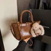 Bolsa de Camurça para Mulheres 2025 Nova Inverno High-End Retrô Bolsa de Ombro para o Dia a Dia Bolsa Transversal Saco