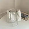 Bolso de moda coreano de moda para mujer, nuevo modelo otoño 2026, bolso de hombro casual de gran capacidad, elegante bolso tote para commuting
