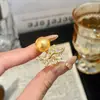 Nuevo Anillo de Dedo Índice Brillante con Diamantes Hojas Frescas y Perlas Estilo Celebridad para Mujer Lujo Ligero Nicho Gama Alta Banda para Dedo Índice de Mujer
