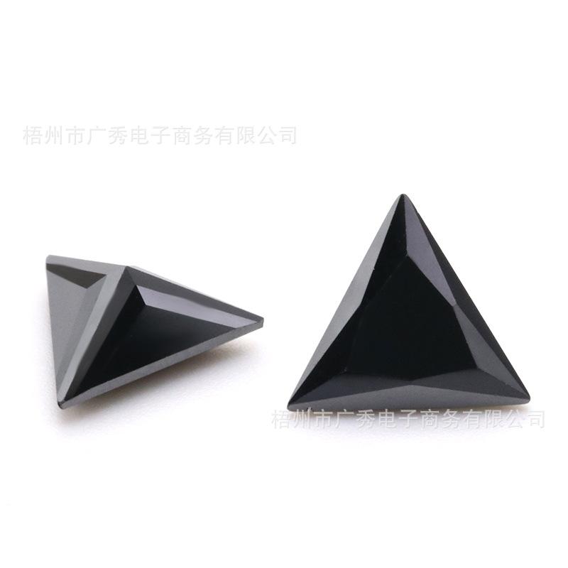 三角形黑锆石