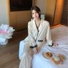 Pijama de Alta Gama con Ribete de Encaje y Doble Bolsillo para Mujer Conjunto de Dos Piezas de Manga Larga Holgado de Jacquard Mariposa Ropa de Casa