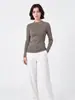 Elegante y ceñido suéter de punto de lana sin costuras de una sola pieza con cuello semi-alto de hilo Yangzi alemán, de manga larga, otoño 2026, adecuado como capa interior