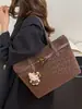 Bolso de Axila Retro de Gamuza para Mujer 2025 Nuevo de Moda Casual para el Trabajo Bolso Tote Gran Capacidad Bolso de Hombro