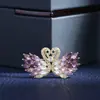 Broche Versátil de Alta Qualidade para Mulheres, Design de Cisne, Flor de Peito Anti-Exposição, Design Único, Acessório para Terno, Pin de Lapela, Broche