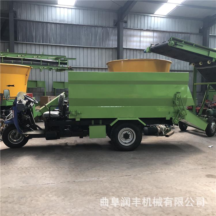 牛羊撒料车