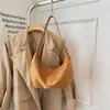 Bolso Tote Retro de Ante y Felpa Otoño Invierno Coreano para Mujer, Nuevo, Gran Capacidad, Diseño de Nicho, Bolso Cruzado Casual para Hombro