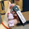 Llavero de Oso con Pajarita Violenta Creativo de Dibujos Animados Estilo Escandinavo para Coche, Bolso, Colgante de Joyería Lindo, Elegante y Versátil