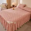 Saia de cama acolchoada 100% algodão Classe A, peça única, esconde a bainha inferior, modelo novo 2025, algodão puro, capa de cama acolchoada espessa, capa de cama à prova de poeira
